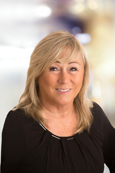 Portrait of JeanAnn Sukeena, REALTOR®.